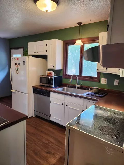 416 16th St SE, Willmar, MN 56201 photo 9