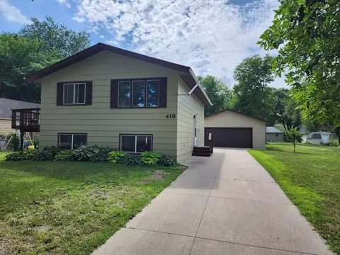 416 16th St SE, Willmar, MN 56201