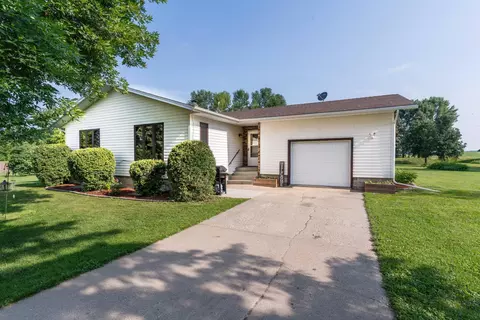 14397 Carlisle Dr, Fergus Falls, MN 56537
