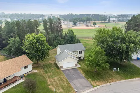 304 14th Ave S, Princeton, MN 55371