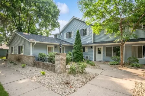 1206 W Royal Oaks Dr, Shoreview, MN 55126