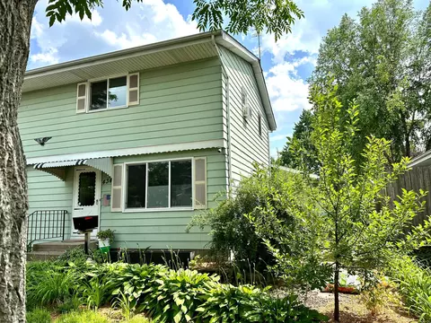 434 Superior St, Saint Paul, MN 55102