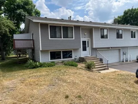 525 Clover Leaf Pkwy NE, Blaine, MN 55434