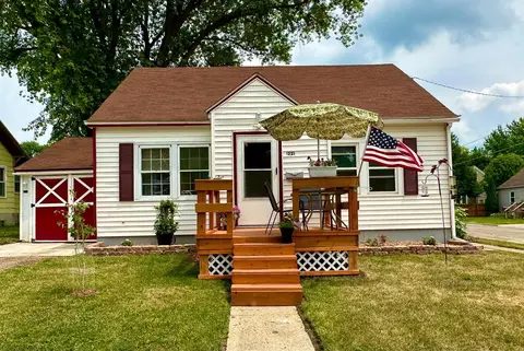 1221 Saint Joseph Ave, Albert Lea, MN 56007