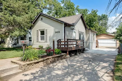2423 13th Ave E, North Saint Paul, MN 55109
