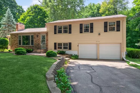2725 Morningside Rd, Long Lake, MN 55356