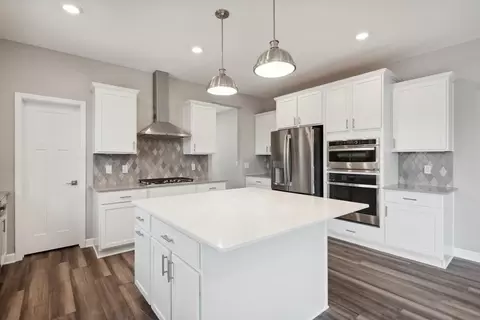 22725 Wood Ln, Rogers, MN 55374