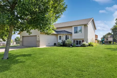 931 Lincoln St NW, Maple Lake, MN 55358