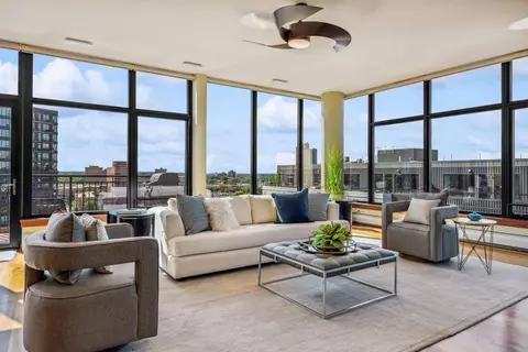 1120 S 2nd St #1211, Minneapolis, MN 55415