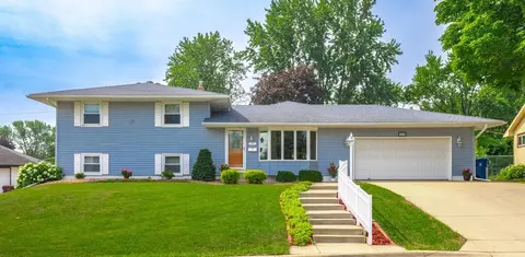 7130 Carmen Ave, Inver Grove Heights, MN 55076