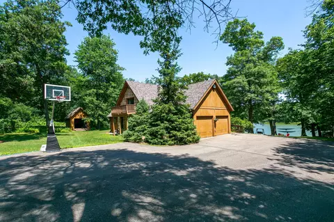 2227 95th St, New Richmond, WI 54017