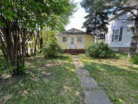 602 13th St N, Virginia, MN 55792