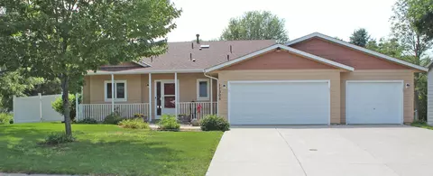 17305 Foliage Ave, Farmington, MN 55024