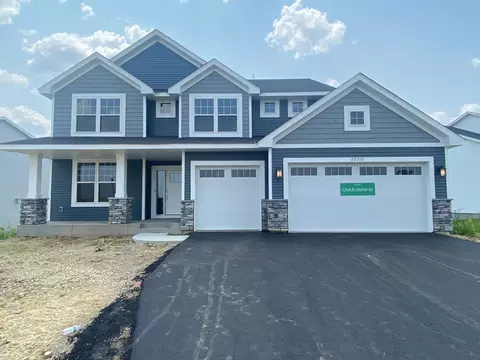 20310 Gateway Dr, Lakeville, MN 55044