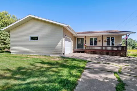 332 S Prentice St, Clayton, WI 54004