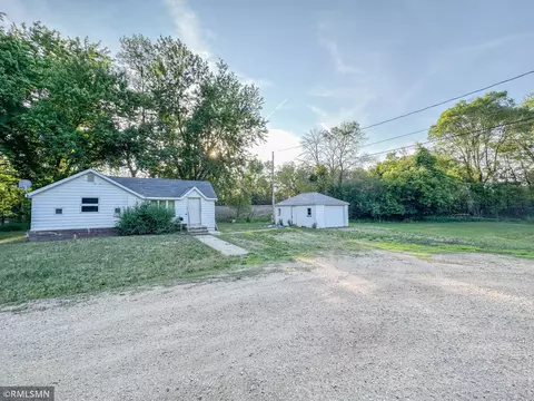 125 N Podoll St, Appleton, MN 56208 photo 2
