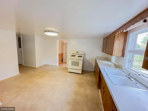 125 N Podoll St, Appleton, MN 56208 photo 4