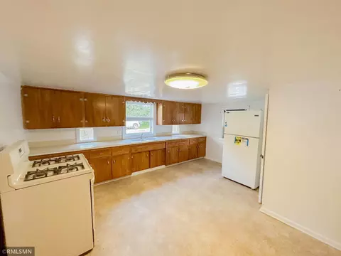 125 N Podoll St, Appleton, MN 56208 photo 3