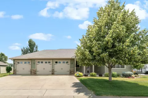 7022 Northwood Ln, Saint Cloud, MN 56303