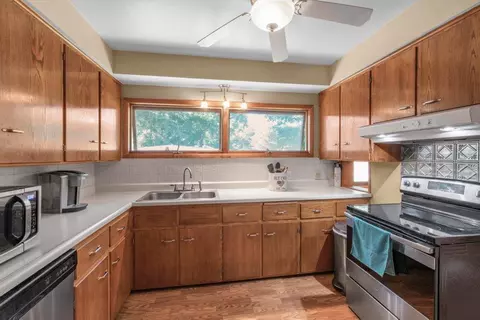 111 Trussel Ave, Champlin, MN 55316 photo 4