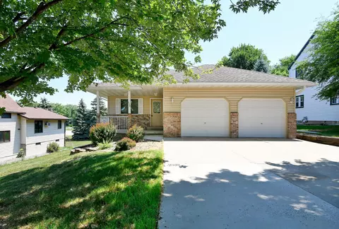 110 3rd Ave SE, Lonsdale, MN 55046