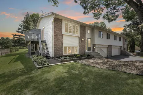 1645 106th Ln NW, Coon Rapids, MN 55433