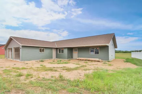 455 Spruce Dr, Staples, MN 56479