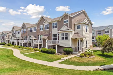 17165 72nd Ave N #2901, Maple Grove, MN 55311