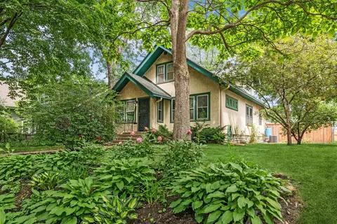2821 28th Ave S, Minneapolis, MN 55406