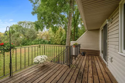1304 Kolstad Ln, Eagan, MN 55123 photo 29