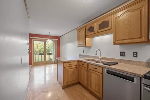 1304 Kolstad Ln, Eagan, MN 55123 photo 13