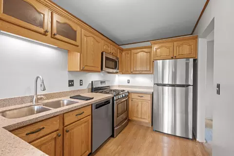 1304 Kolstad Ln, Eagan, MN 55123 photo 12
