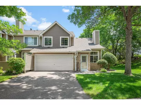 18308 Coneflower Ln, Eden Prairie, MN 55346