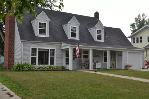 310 E Alcott Ave, Fergus Falls, MN 56537