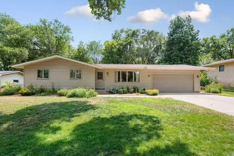 5109 81st Ave N, Brooklyn Park, MN 55443