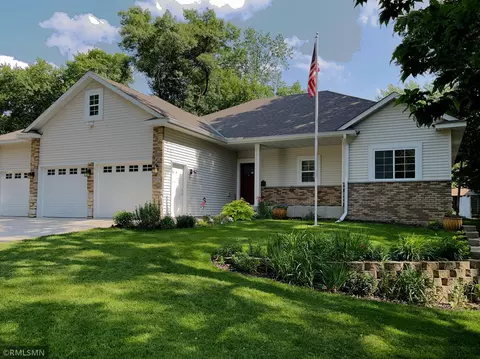 2926 129th Ave NW, Coon Rapids, MN 55448