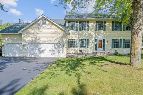 12775 N Shannon Dr, Shakopee, MN 55379