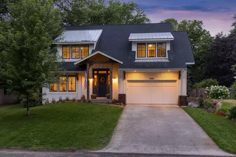 4260 Jefferson St, Deephaven, MN 55331