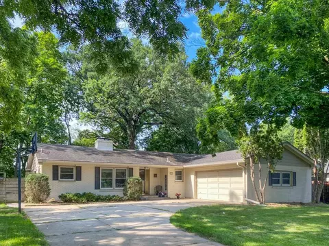 51 Ridgewood St, Mankato, MN 56001