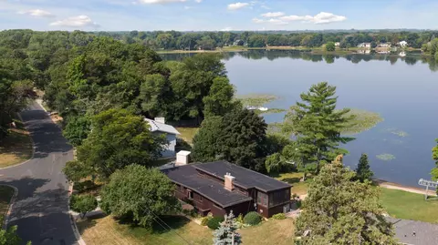 5309 Twin Lake Blvd E, Brooklyn Center, MN 55429