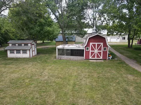 3950 15th Ave SE, Willmar, MN 56201 photo 9