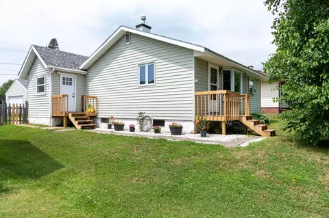 420 7th Ave N, Biwabik, MN 55708