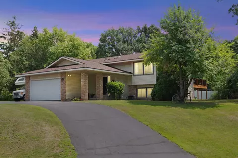 17091 Jonquil Ave, Lakeville, MN 55044