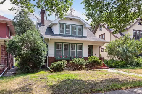 1152 Orange Ave E, Saint Paul, MN 55106