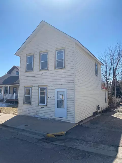150 Elm Ave SE, Montgomery, MN 56069