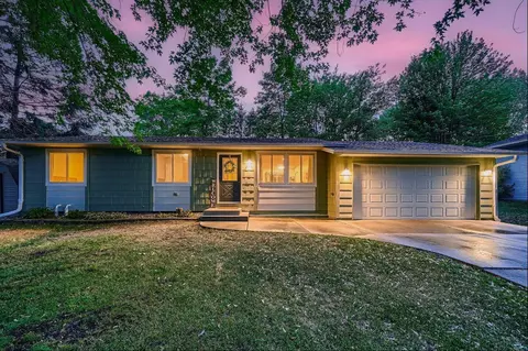 617 3rd Ave SW, Lonsdale, MN 55046