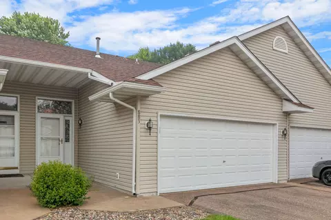 883 125th Dr NE, Blaine, MN 55434