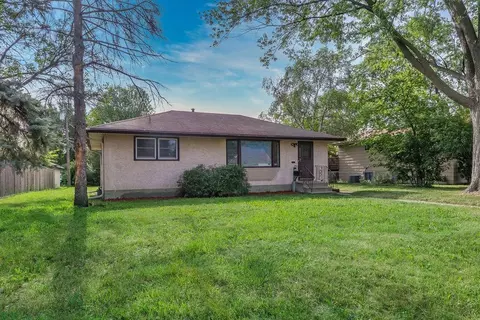 5332 Knox Ave N, Brooklyn Center, MN 55430