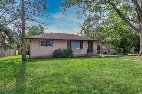 5332 Knox Ave N, Brooklyn Center, MN 55430