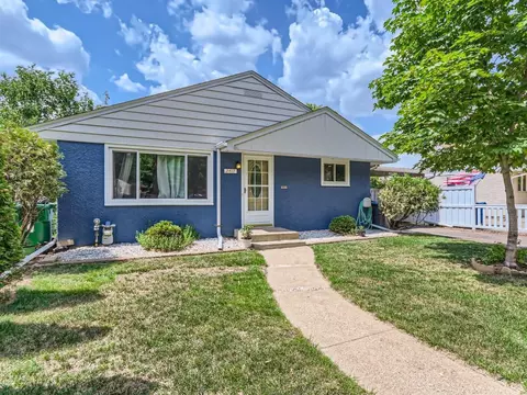 2417 Nokomis Ave, Saint Paul, MN 55119